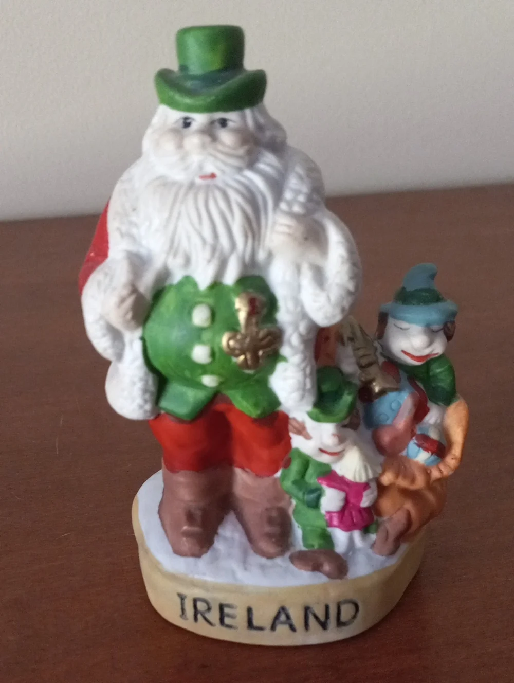 Vintage 1991 RSVP International Irish Santa Claus Figurine with Leprechans